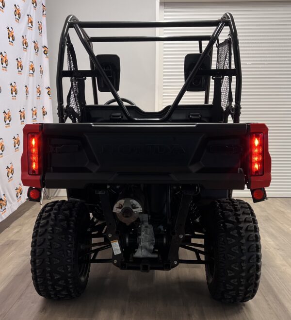 2021 HONDA Pioneer 520 P1053